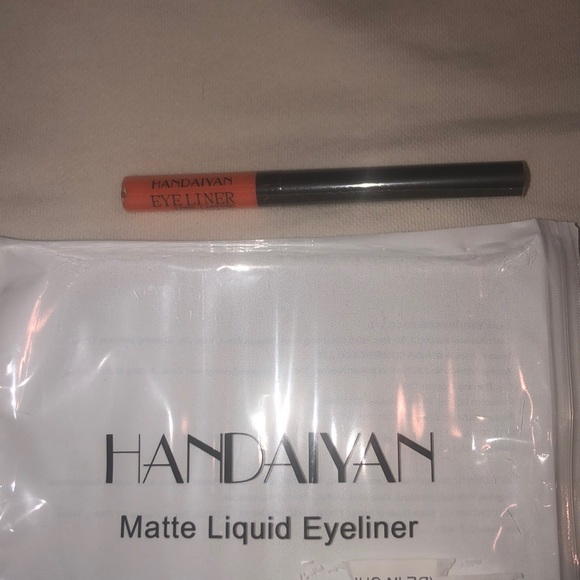 Matte Liquid Eyeliner #07 Orange Handaiyan. - Picture 2 of 4
